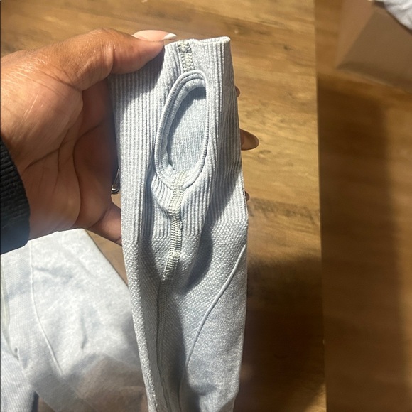 Whitney Simmons cropped long sleeve! - Picture 7 of 7